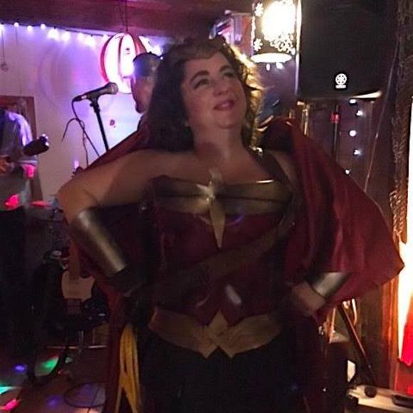 Meet your Posher, Debbie - Picture 1 of 1